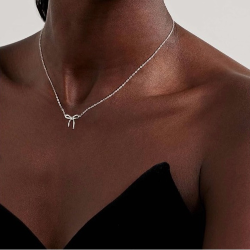 Delicate Silver Bow Pendant Necklace
